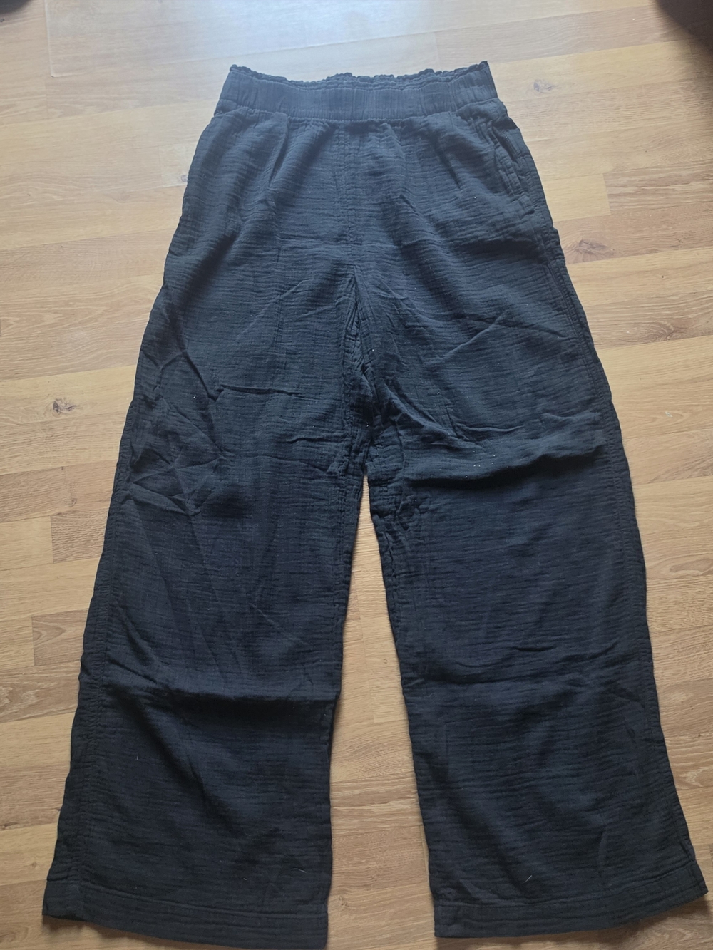 GAP Black Wide-Leg Crinkle Gauze Pants